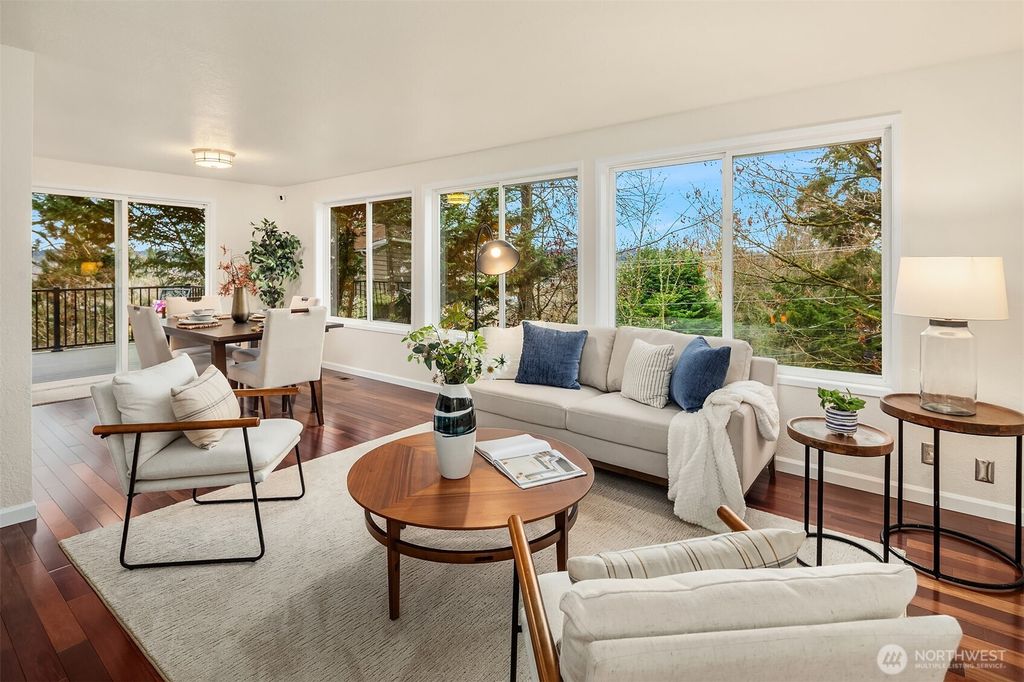 Photo of 10012 Redmond-Woodinville Road NE, Redmond, WA 98052 (MLS # 2326145)