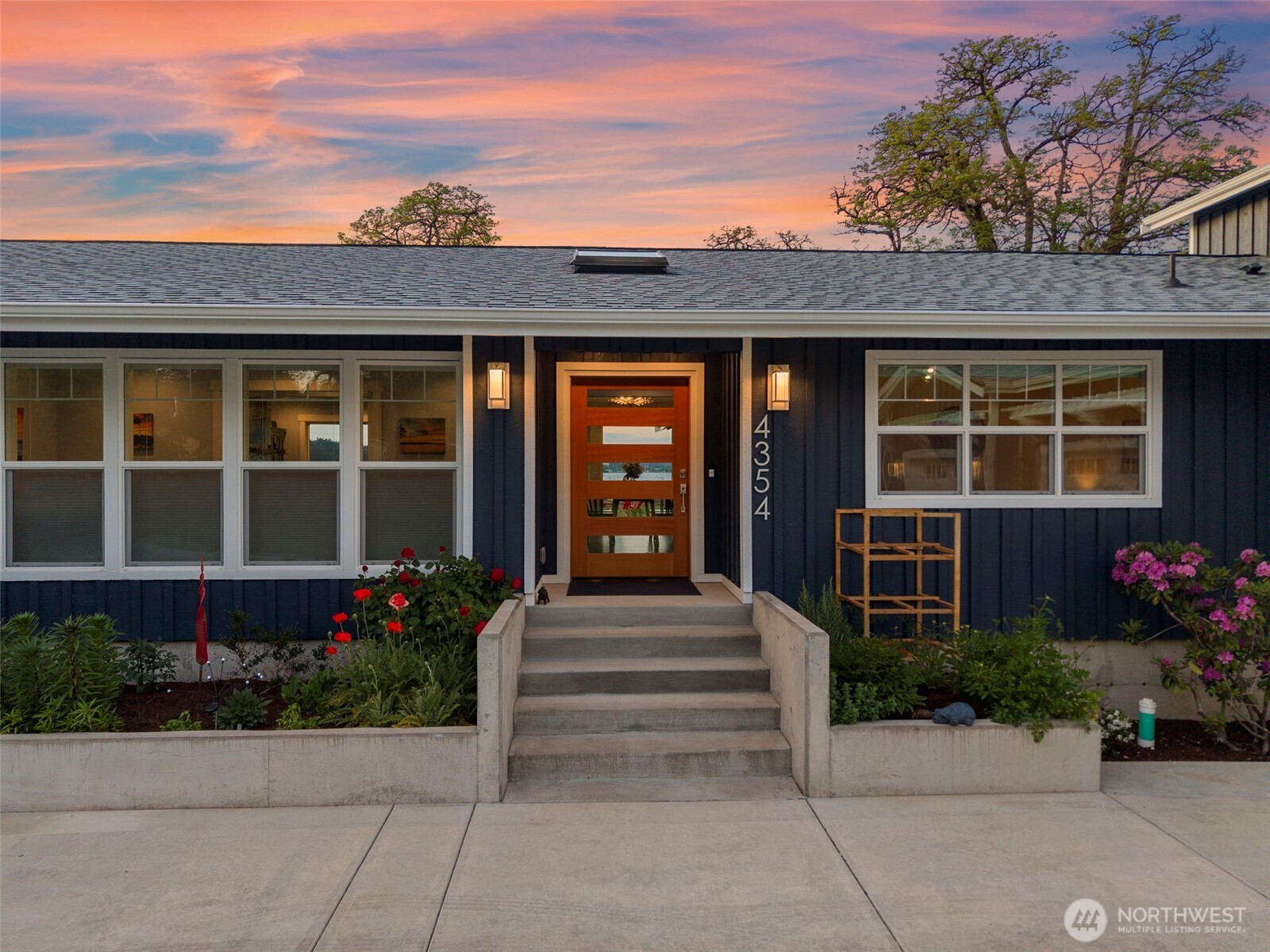 4354 Dyes Inlet Road NW