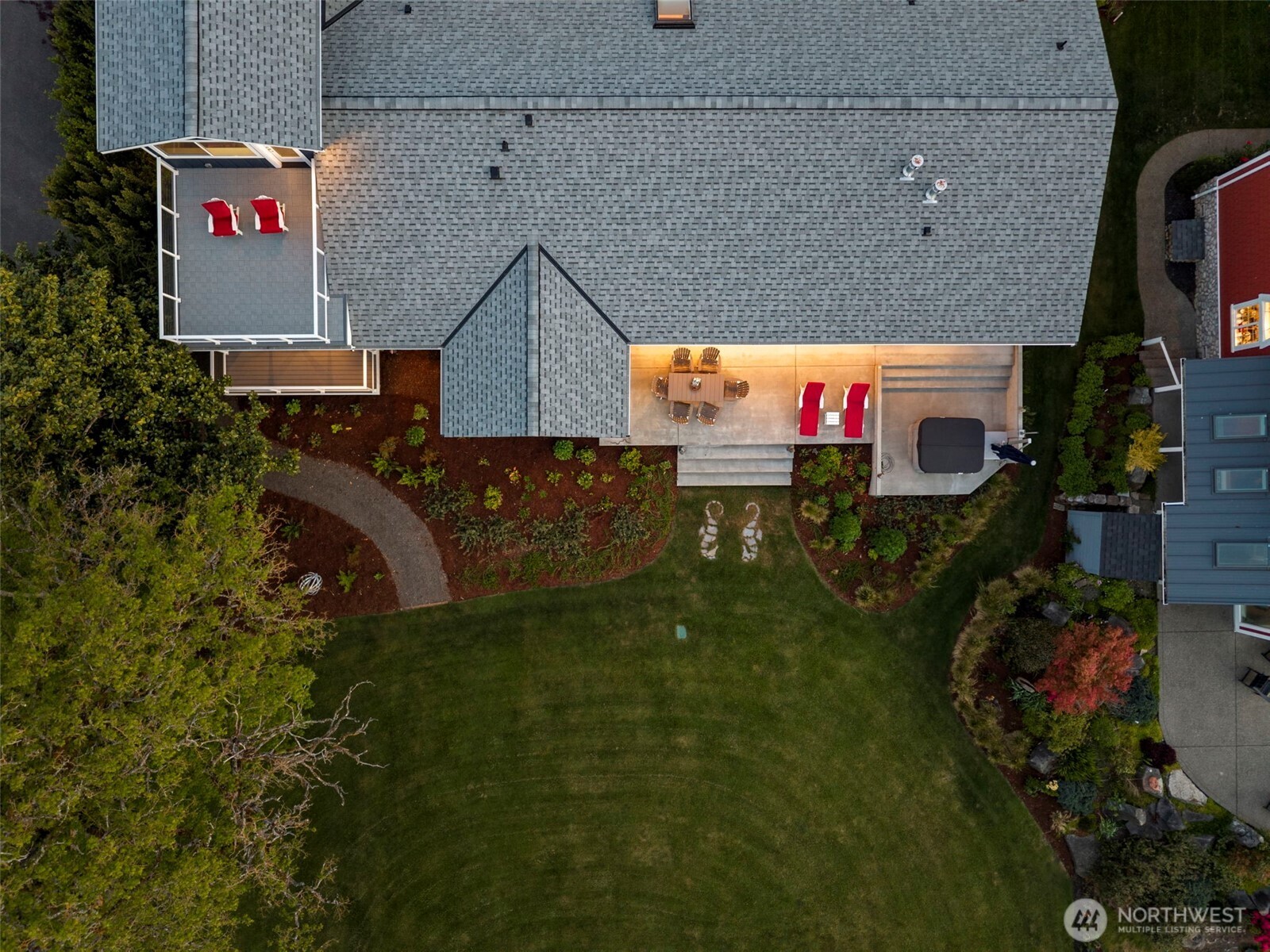 4354 Dyes Inlet Road NW