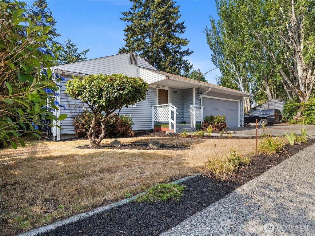 Photo of 2345 N 130th Street, Seattle, WA 98133 (MLS # 2540946)