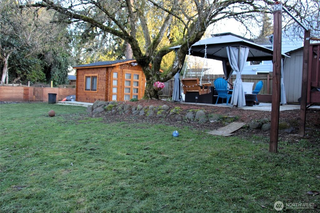 Photo of 12020 79th Avenue S, Seattle, WA 98178 (MLS # 2487305)