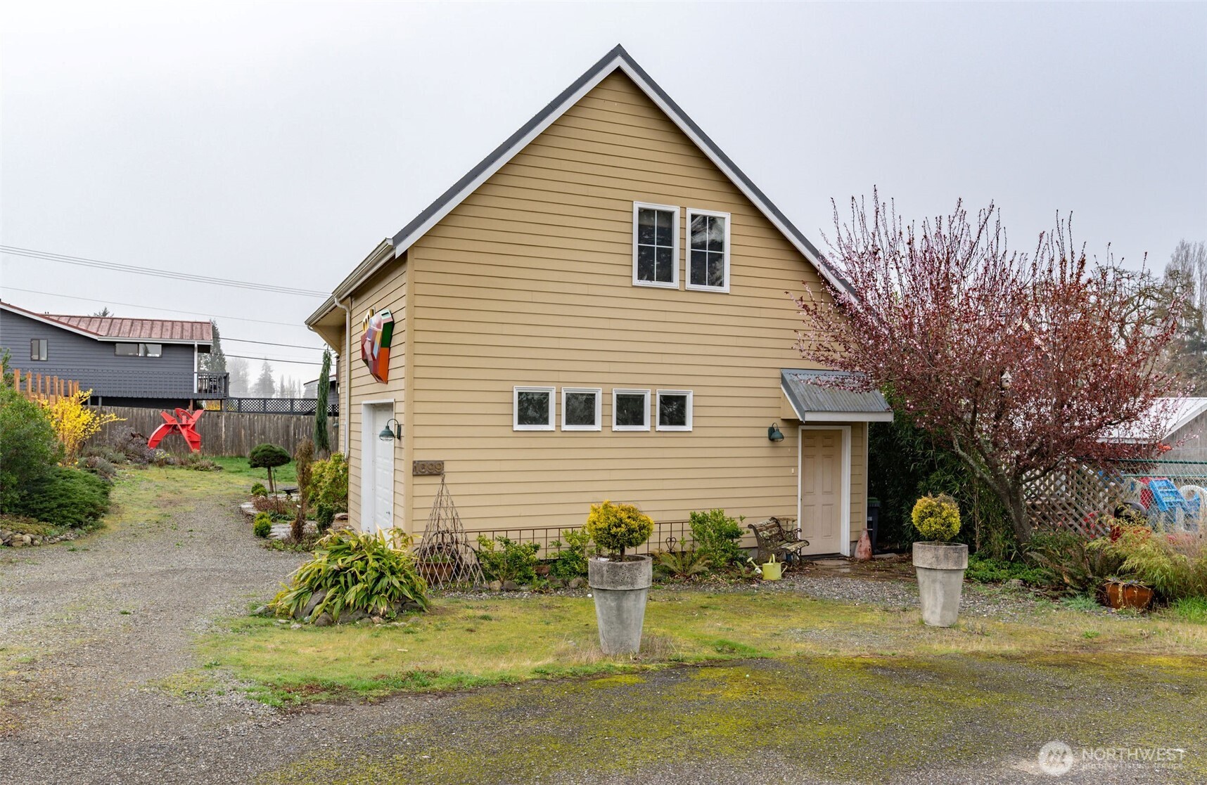 1099 G Street
