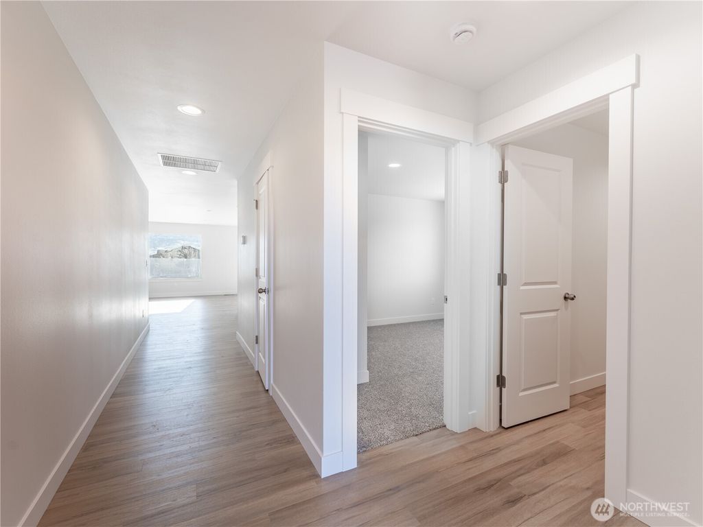 Photo of 2484 Noah Street SE, East Wenatchee, WA 98802 (MLS # 2509218)