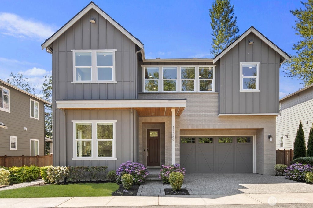 Photo of 17269 NE 121st Place, Redmond, WA 98052 (MLS # 2552655)