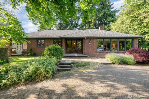Photo of 726 N 137th Street, Seattle, WA 98133 (MLS # 2543195)
