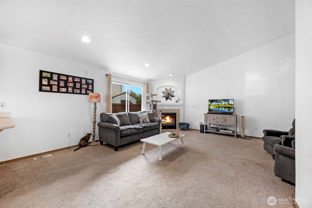 Photo of 19404 Crown Ridge Boulevard, Arlington, WA 98223 (MLS # 2541187)