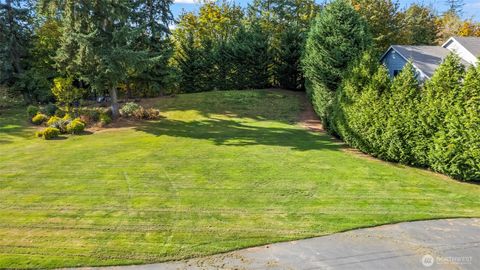 Photo of 13724 96th Avenue E, Puyallup, WA 98373 (MLS # 2509402)