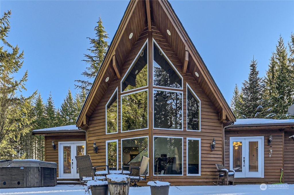 Photo of 21031 Pilchuck Place, Granite Falls, WA 98252 (MLS # 2329964)