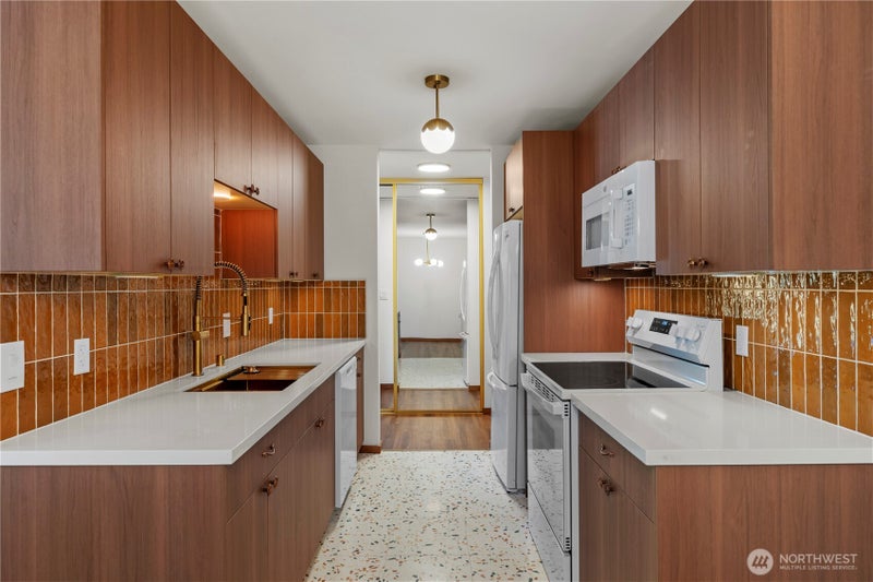 13229 Linden Avenue N 507B