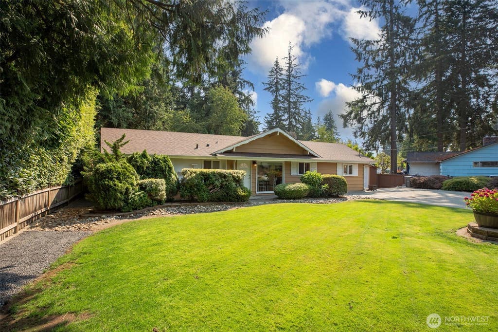 Photo of 5704 227th Street SW, Mountlake Terrace, WA 98043 (MLS # 2567052)
