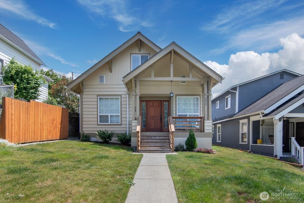 Photo of 3827 Wetmore Avenue, Everett, WA 98201 (MLS # 2483044)