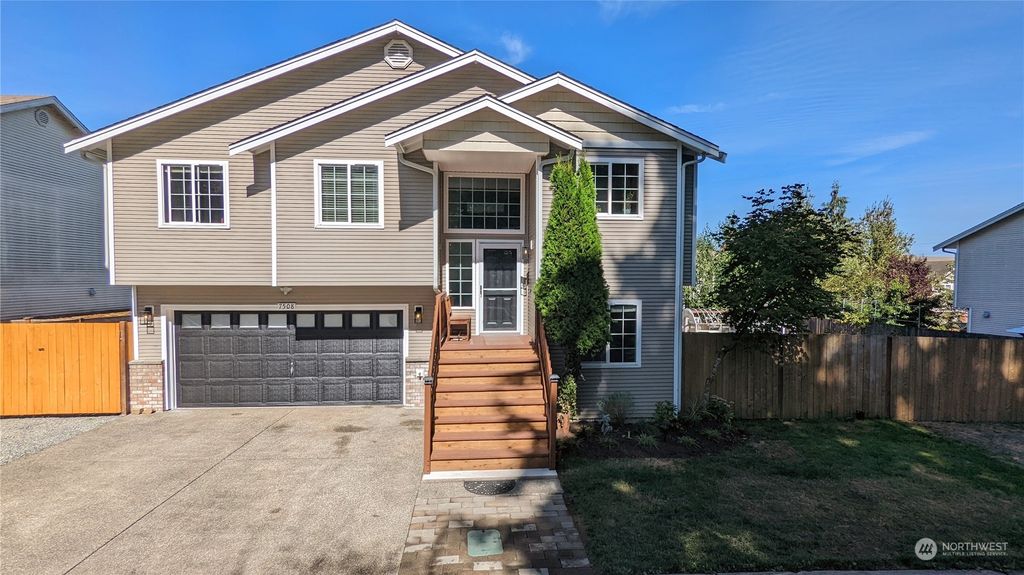 Photo of 7508 Upper Ridge Road, Everett, WA 98203 (MLS # 1995350)