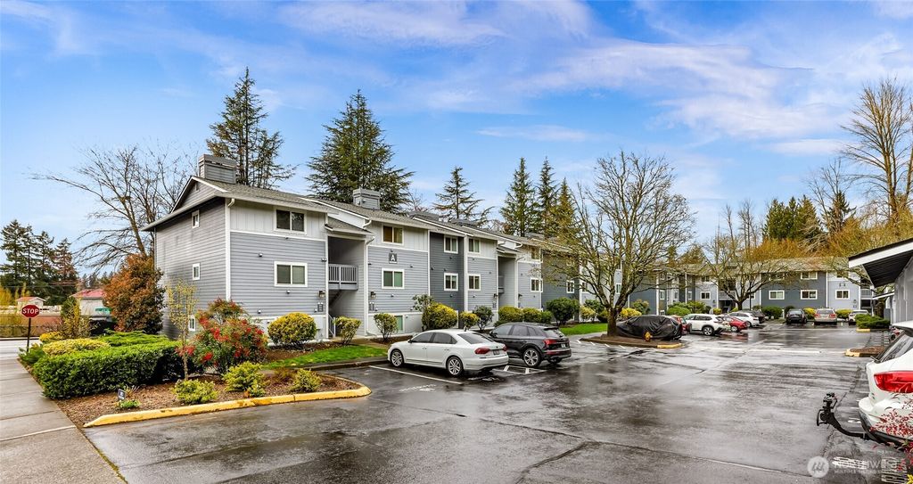 Photo of 14002 NE 181st Place #A302, Woodinville, WA 98072 (MLS # 2496988)
