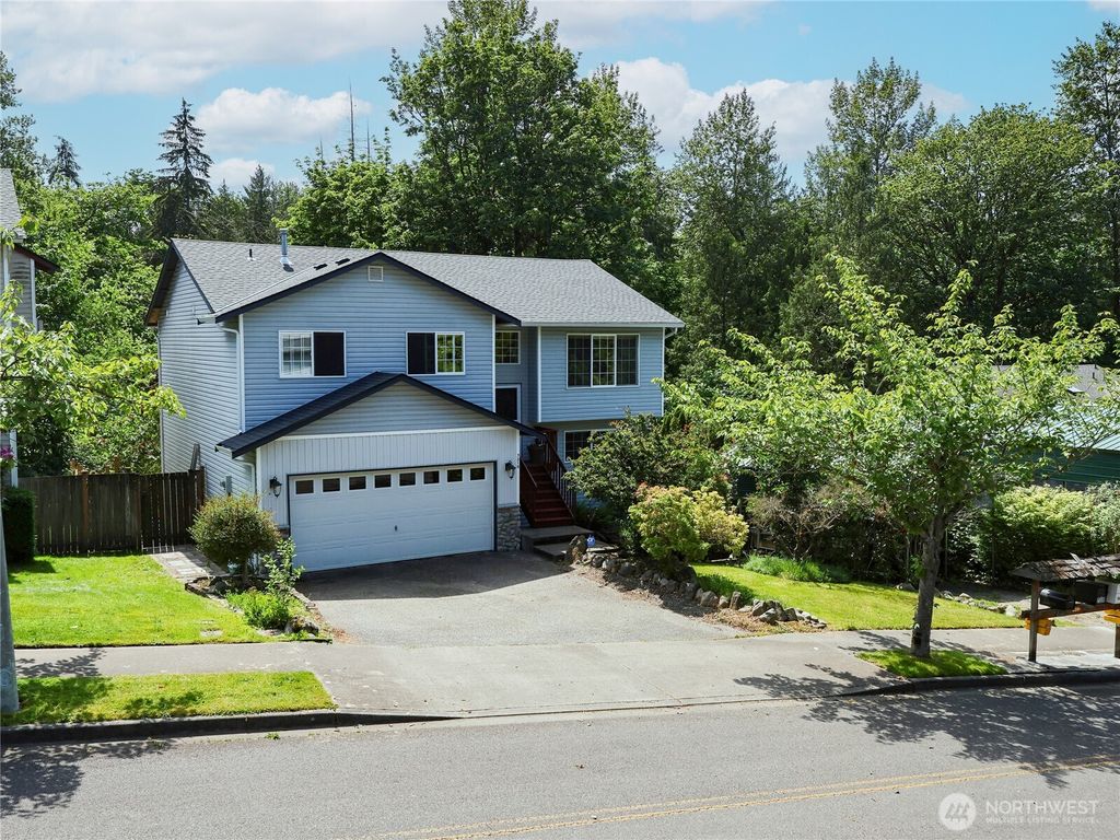 Photo of 7310 46th Place NE, Marysville, WA 98270 (MLS # 2377870)