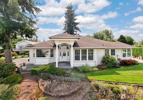 Photo of 911 E Pacificview Drive, Bellingham, WA 98229 (MLS # 2581601)
