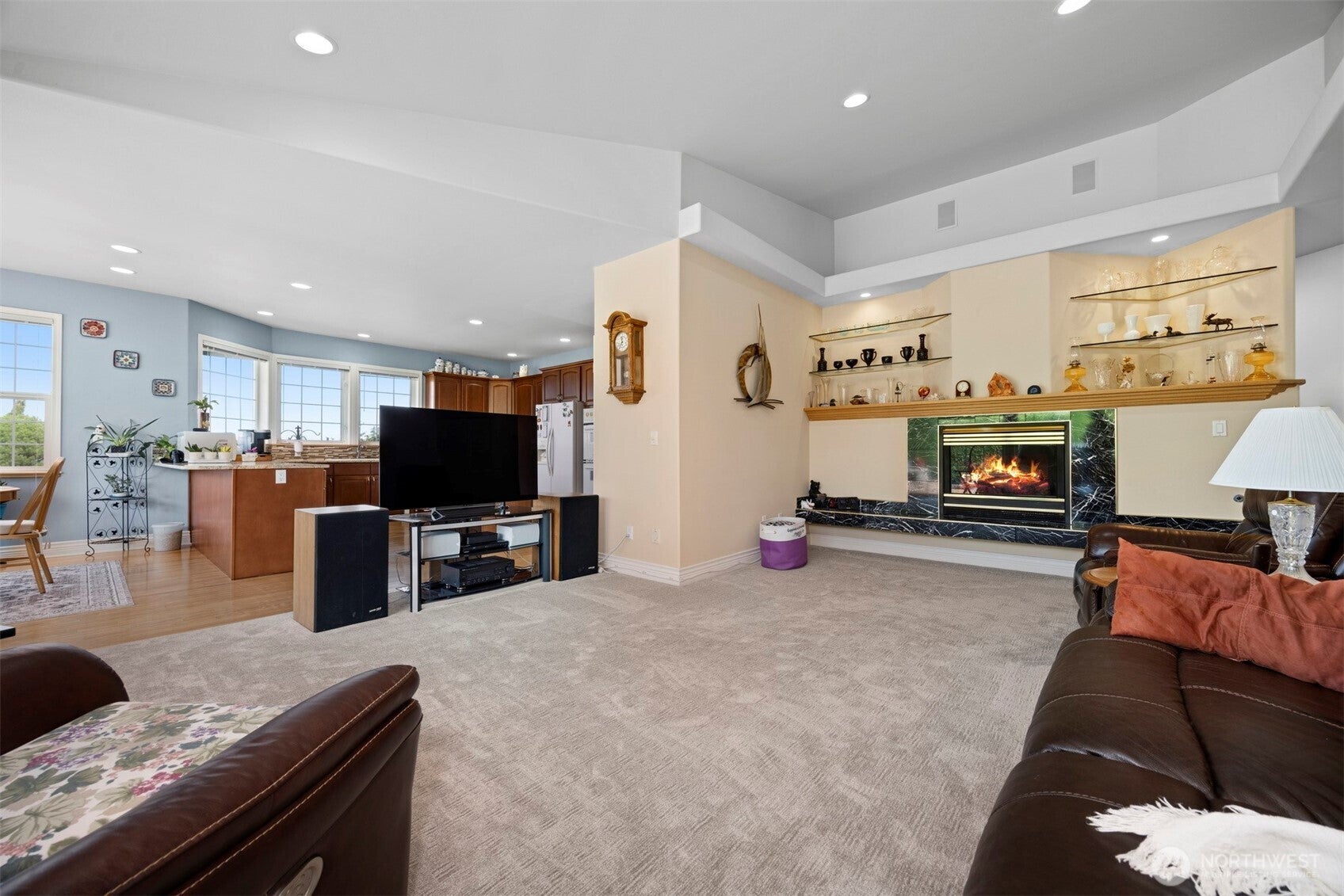 911 E Pacificview Drive