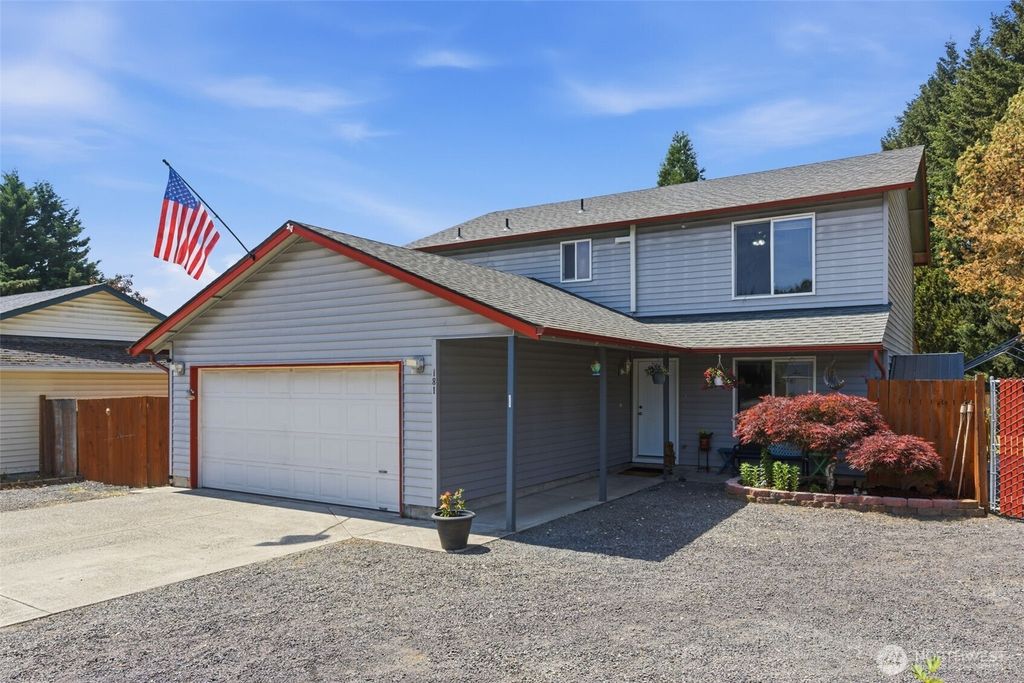 Photo of 181 Decatur Dr. DR, Kelso, WA 98626 (MLS # 2521042)