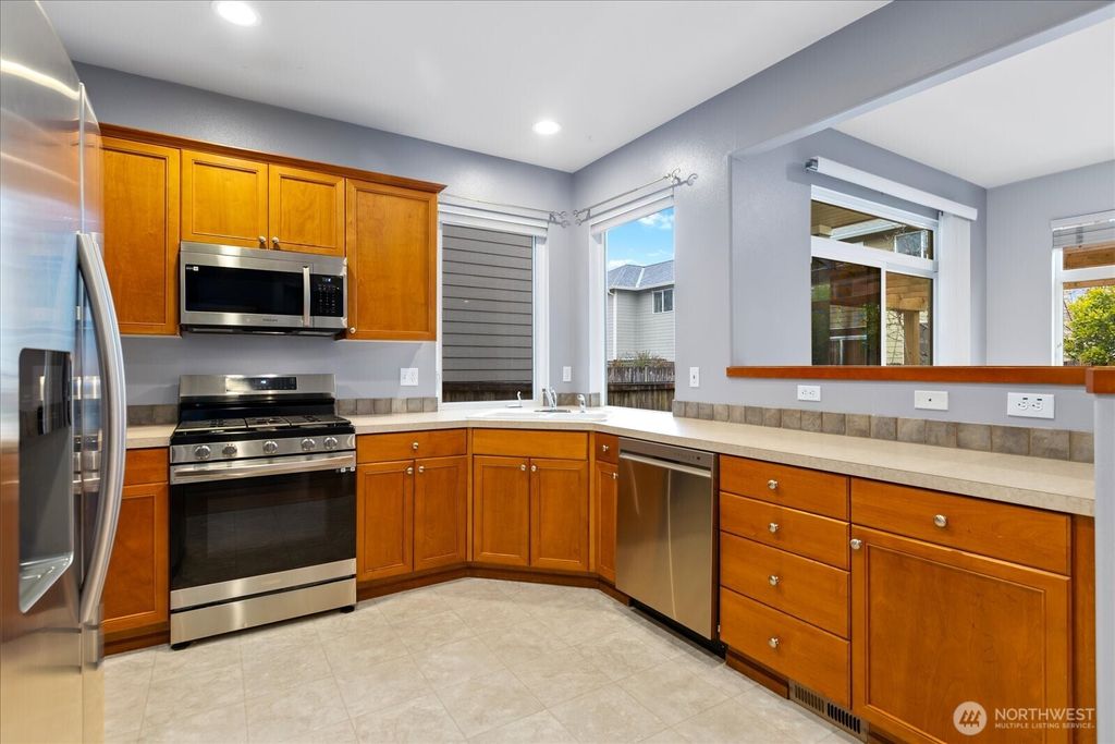 Photo of 5926 SE 2nd Court, Renton, WA 98059 (MLS # 2476805)