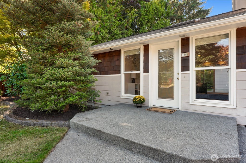 Photo of 19012 78th Place W, Edmonds, WA 98026 (MLS # 2584913)