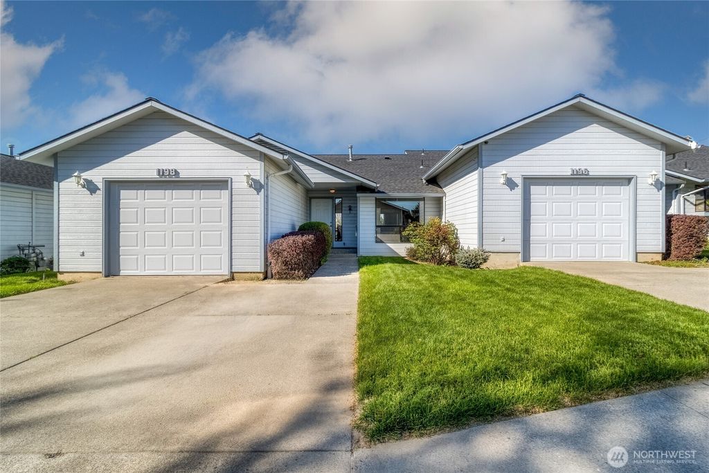 Photo of 1198 Lancer Drive, Walla Walla, WA 99362 (MLS # 2509130)