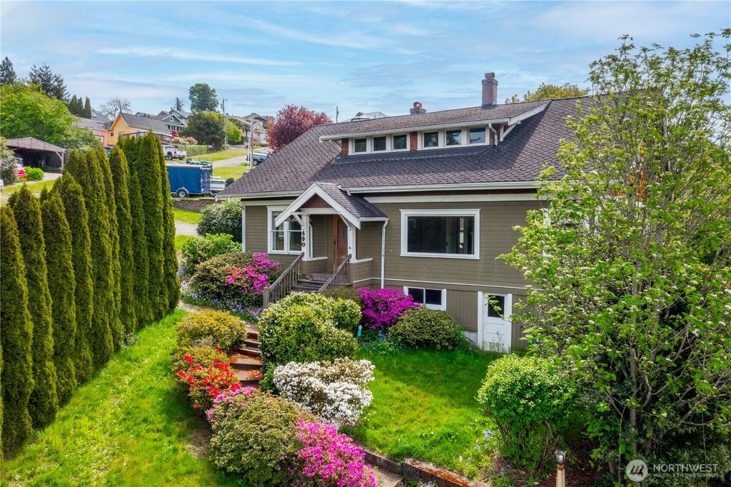 Photo of 400 Cedar Avenue S, Renton, WA 98057 (MLS # 2517265)