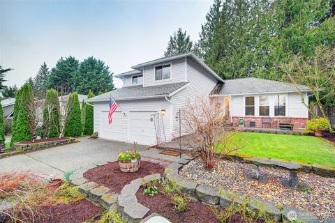 Photo of 929 224th Avenue NE, Sammamish, WA 98074 (MLS # 2487510)