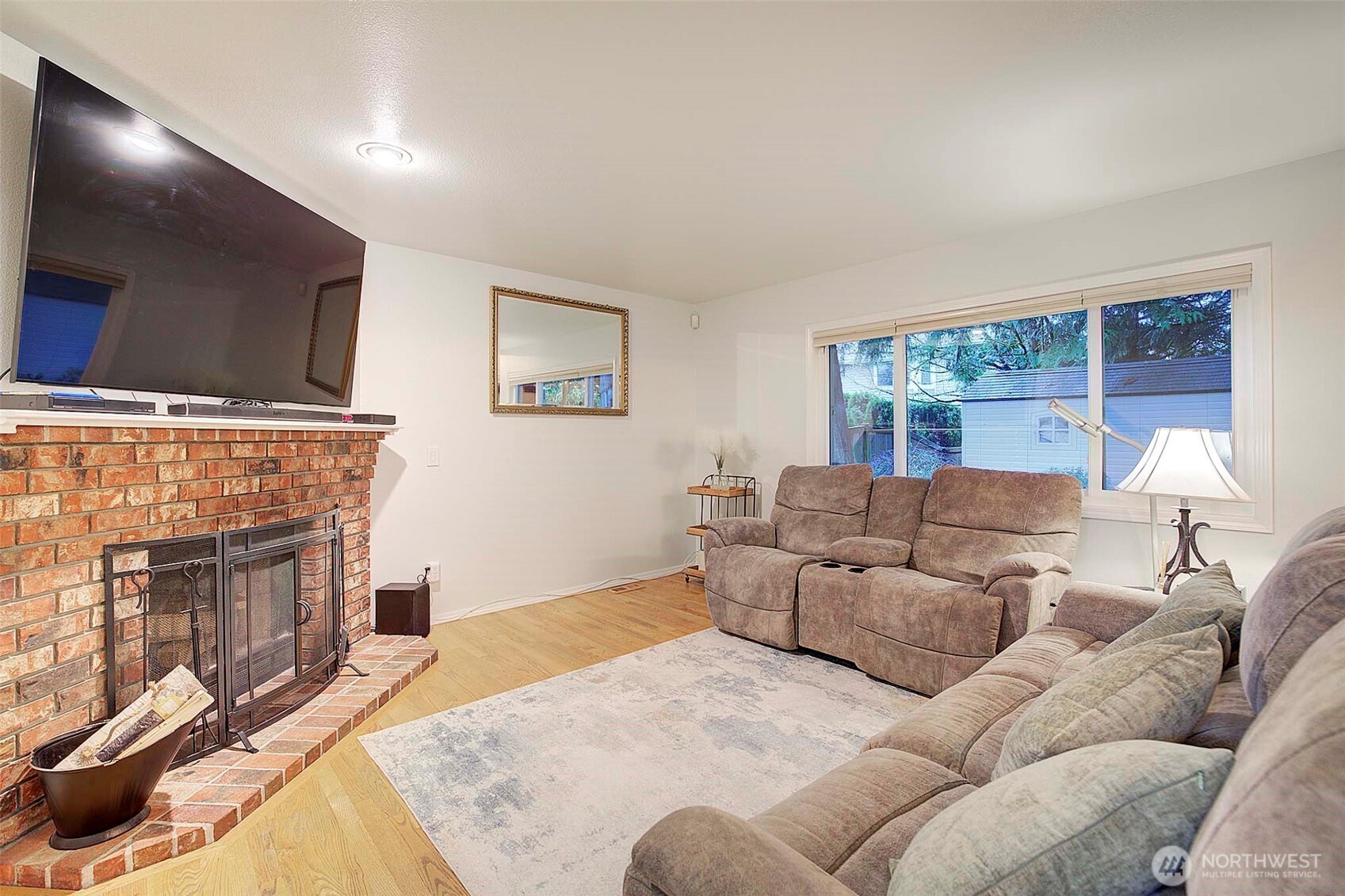 Sammamish, Washington, 98074, United States, 4 Bedrooms Bedrooms, ,3 BathroomsBathrooms,Residential,Active,2023853
