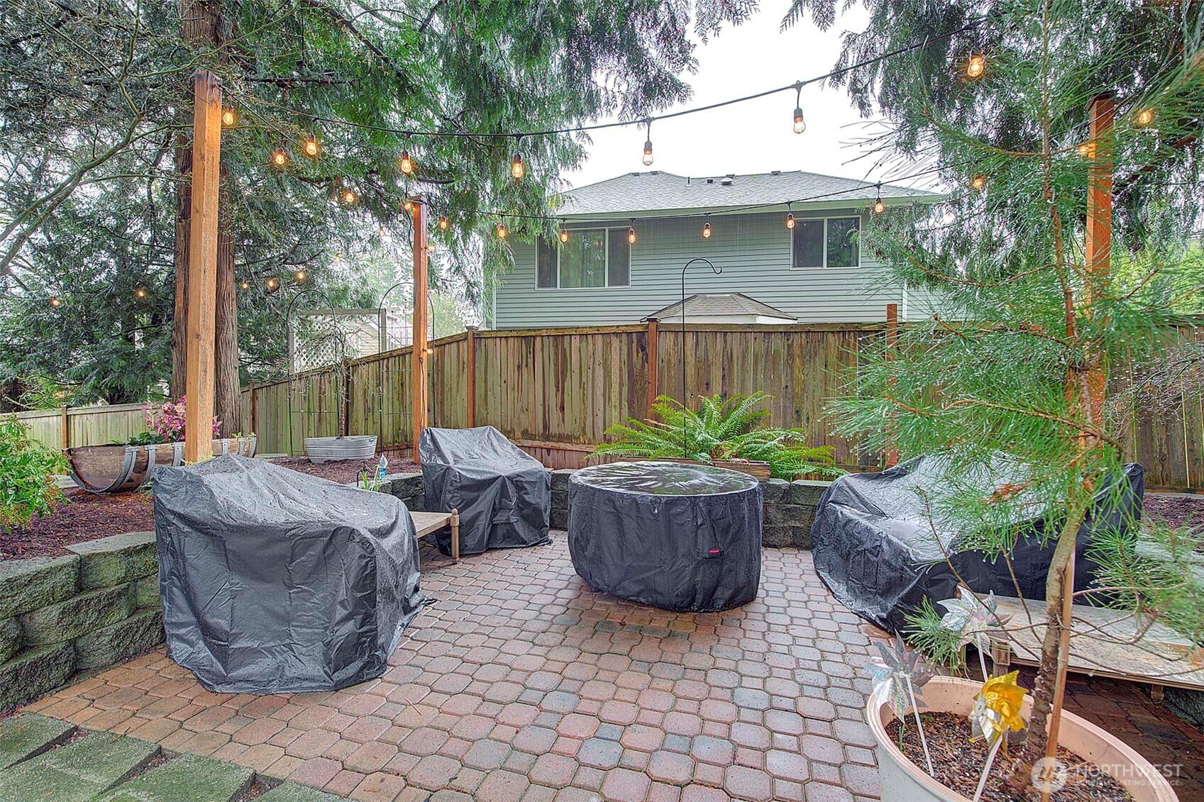 Sammamish, Washington, 98074, United States, 4 Bedrooms Bedrooms, ,3 BathroomsBathrooms,Residential,Active,2023853