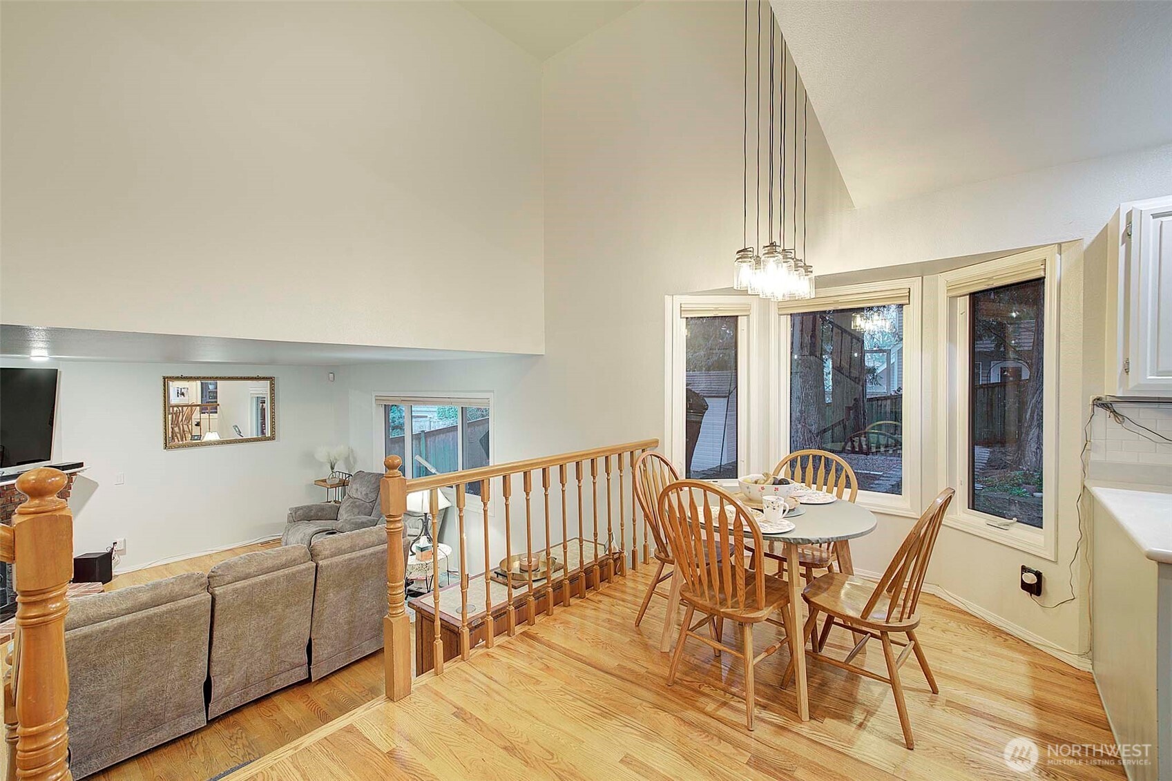 Sammamish, Washington, 98074, United States, 4 Bedrooms Bedrooms, ,3 BathroomsBathrooms,Residential,Active,2023853