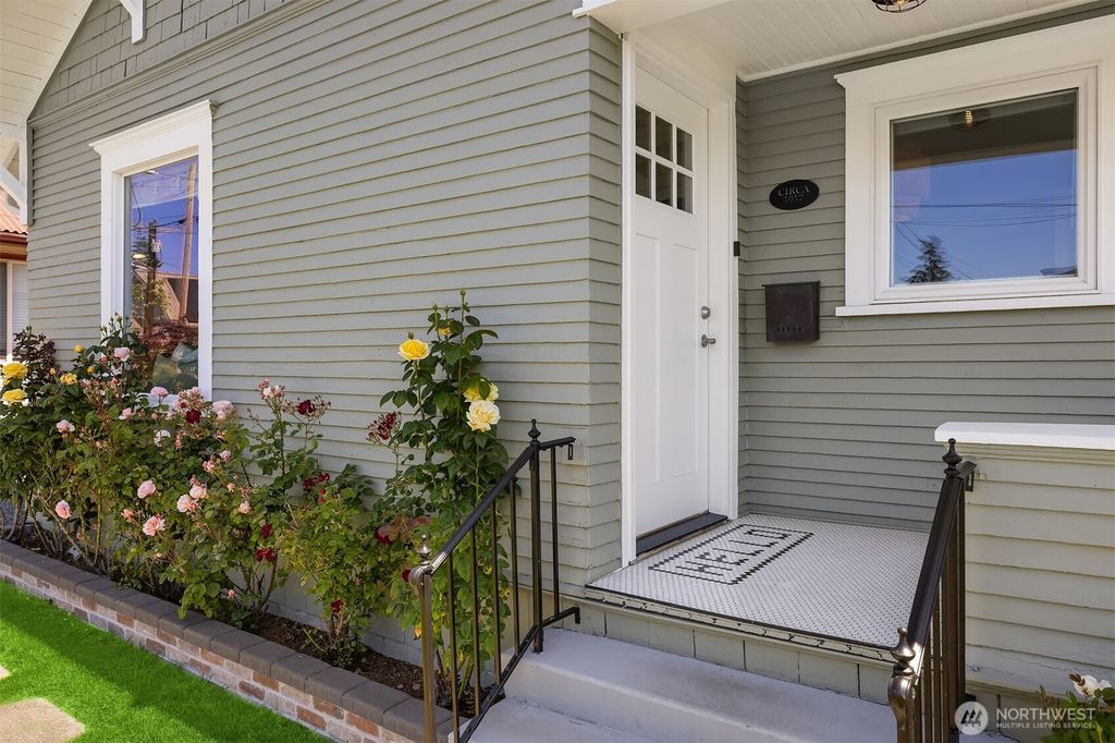 Photo of 219 S Sams Street, Monroe, WA 98272 (MLS # 2382547)