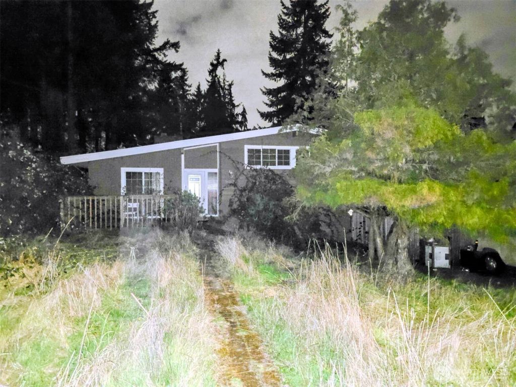 Photo of 14522 SE 14th Street, Bellevue, WA 98007 (MLS # 2486067)