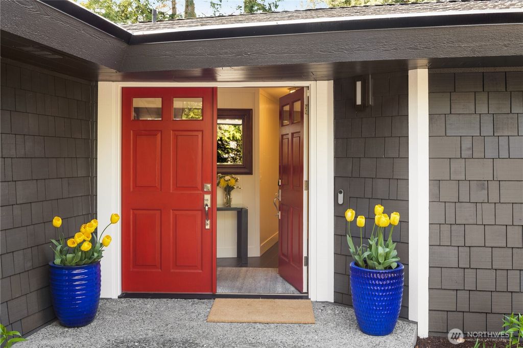 Photo of 9525 Mercerwood Drive, Mercer Island, WA 98040 (MLS # 2502917)