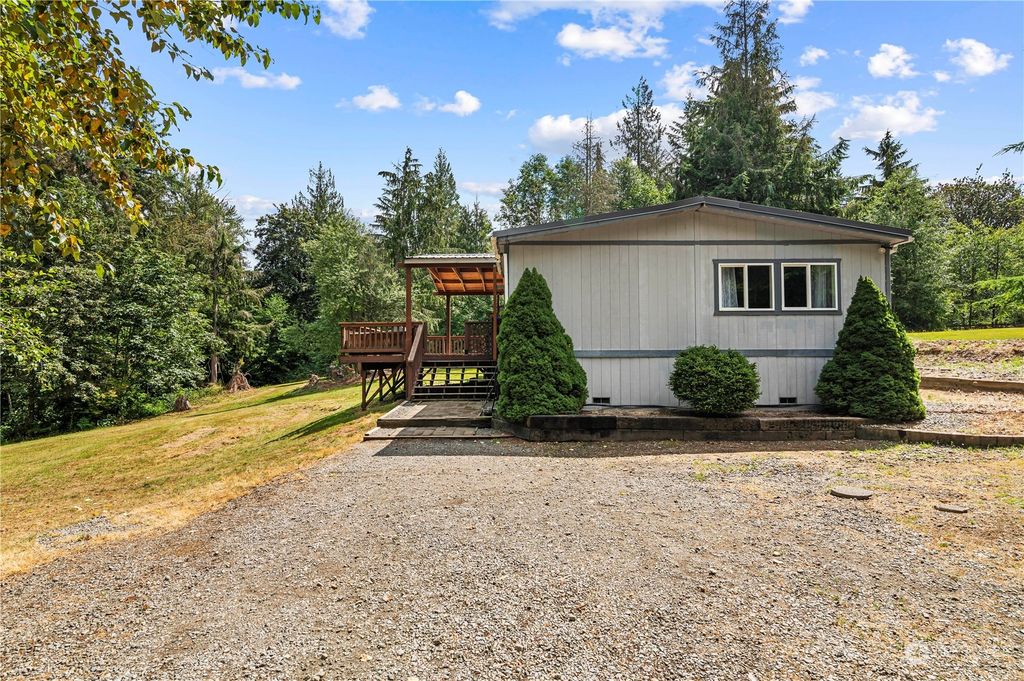 Photo of 28910 SE 226th Street, Maple Valley, WA 98038 (MLS # 2273157)