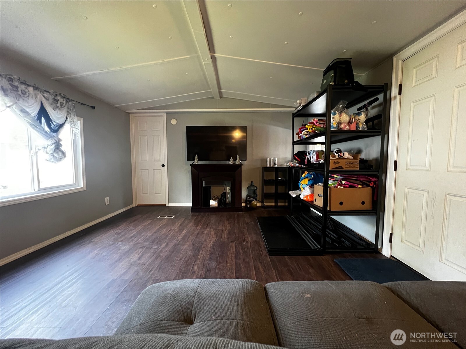 38 Hurd Road 34