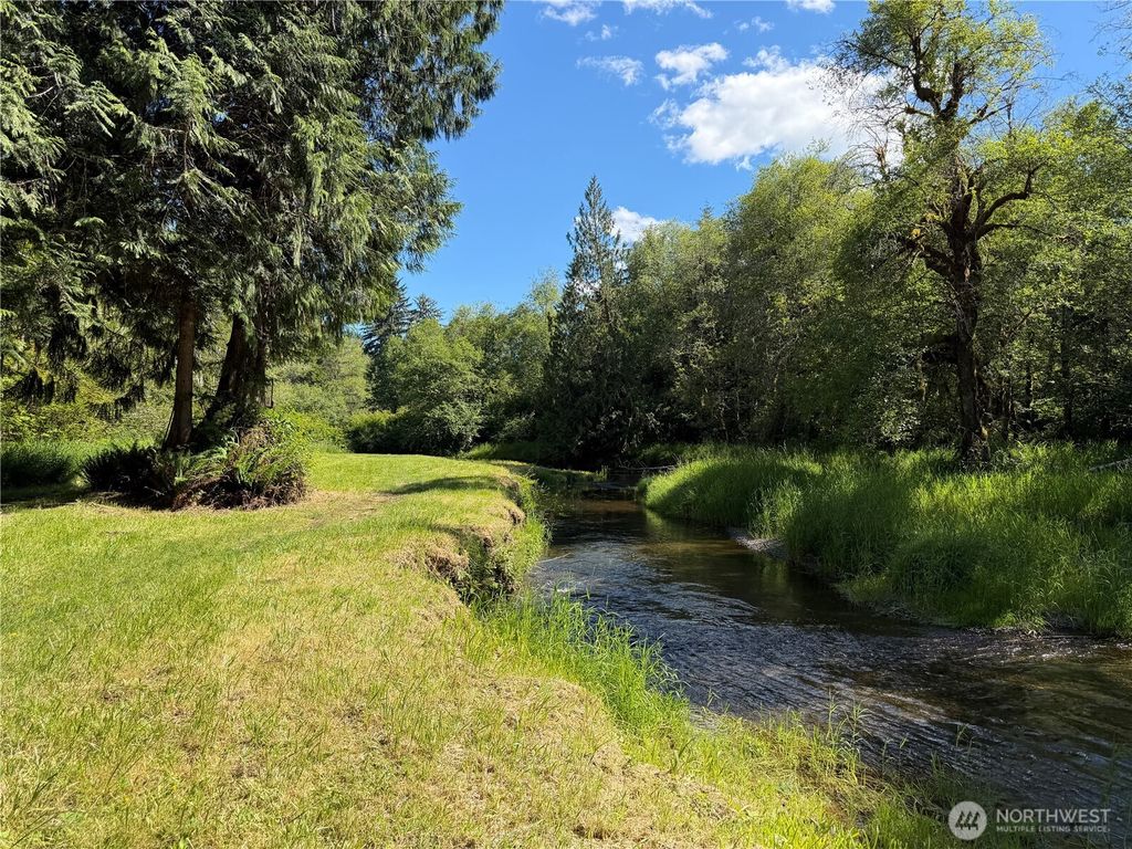 Photo of 300 W Winchester Way, Shelton, WA 98584 (MLS # 2538538)