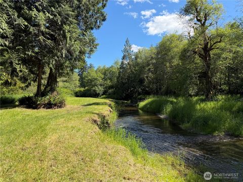 Photo of 300 W Winchester Way, Shelton, WA 98584 (MLS # 2538538)
