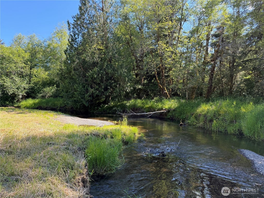 Photo of 300 W Winchester Way, Shelton, WA 98584 (MLS # 2538538)