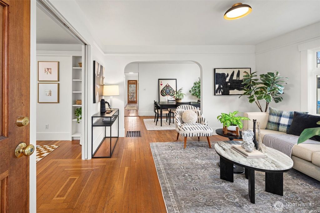 Photo of 7813 46th Avenue S, Seattle, WA 98118 (MLS # 2463416)