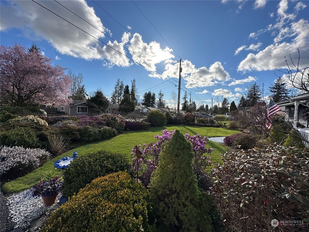 Photo of 5817 92nd Place NE, Marysville, WA 98270 (MLS # 2053220)