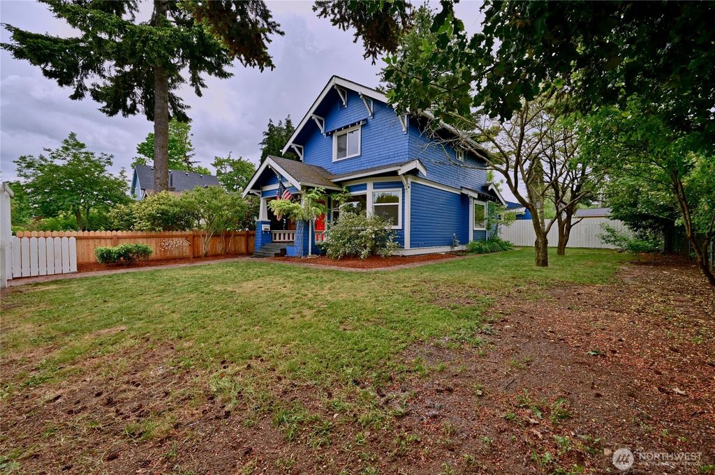 Photo of 512 S 35th Street, Tacoma, WA 98418 (MLS # 2524916)