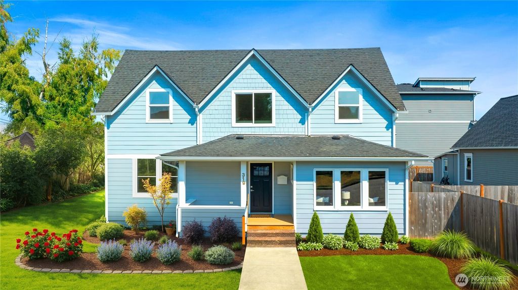 Photo of 319 Short Columbia Street, Monroe, WA 98272 (MLS # 2443351)