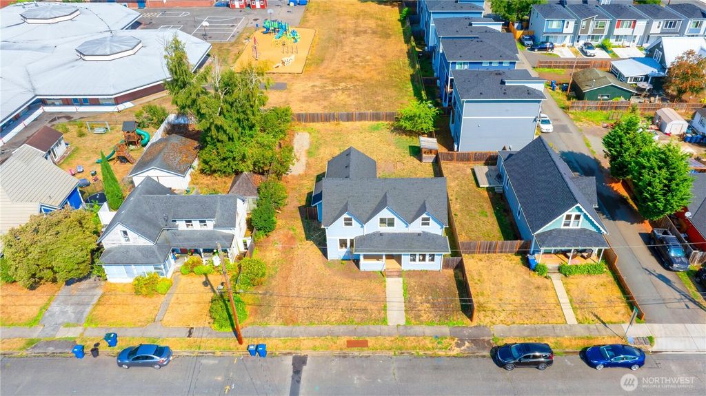 Photo of 319 Short Columbia Street, Monroe, WA 98272 (MLS # 2443351)