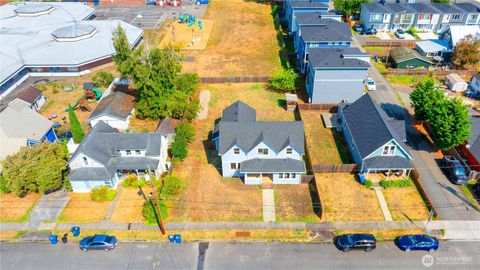 Photo of 319 Short Columbia Street, Monroe, WA 98272 (MLS # 2443351)