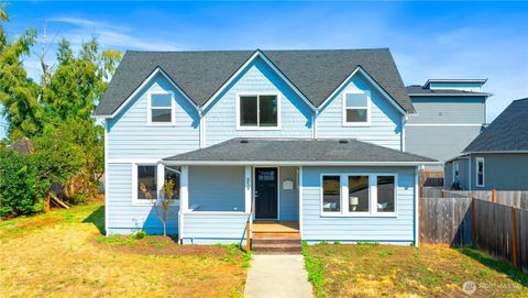 Photo of 319 Short Columbia Street, Monroe, WA 98272 (MLS # 2443351)