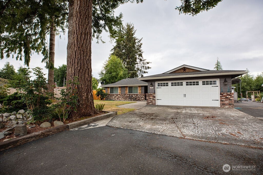 Photo of 853 Robin Hood Loop, Forks, WA 98331 (MLS # 2576795)
