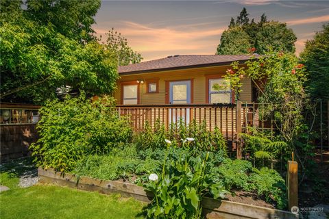 A home in Everett