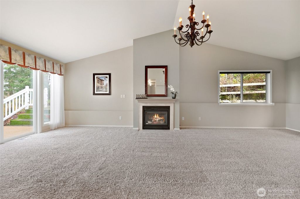 Photo of 1083 5th Street, Steilacoom, WA 98388 (MLS # 2467085)