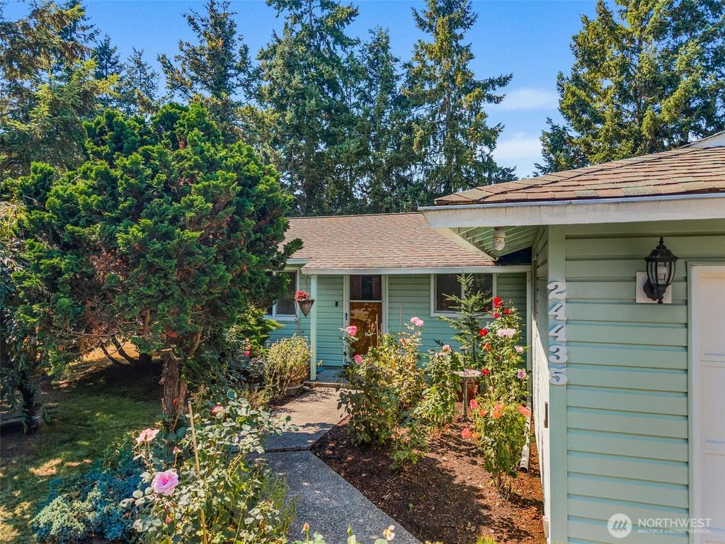 Photo of 24435 13th Place S, Des Moines, WA 98198 (MLS # 2426072)