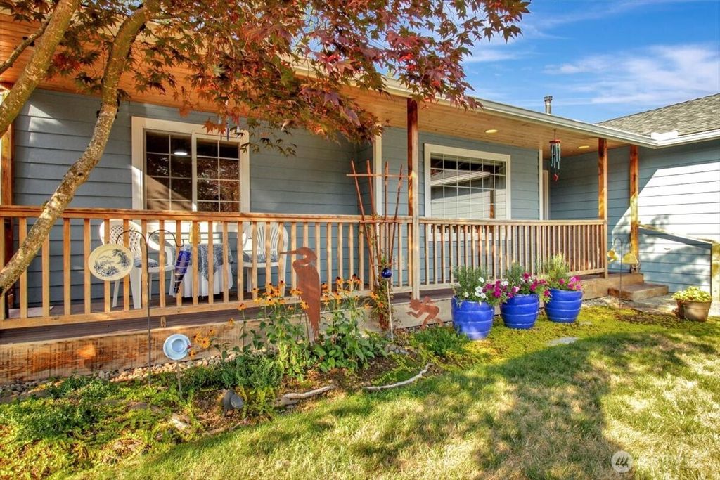 Photo of 6713 Highland View Drive, Arlington, WA 98223 (MLS # 2426557)