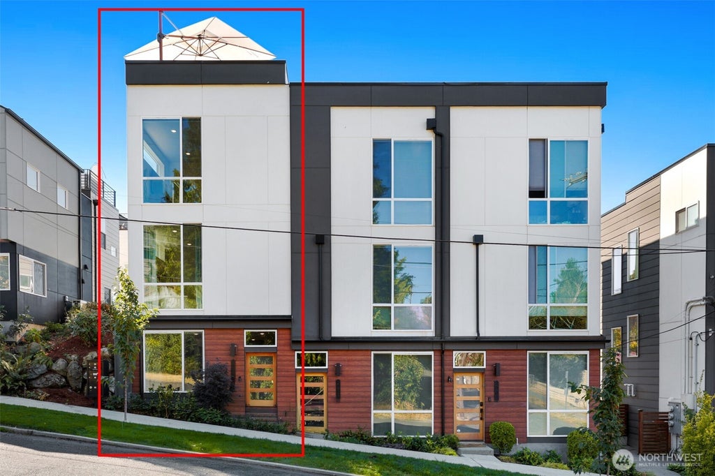 Photo of 2909 S Dearborn ST, Seattle, WA 98144 (MLS # 2579774)